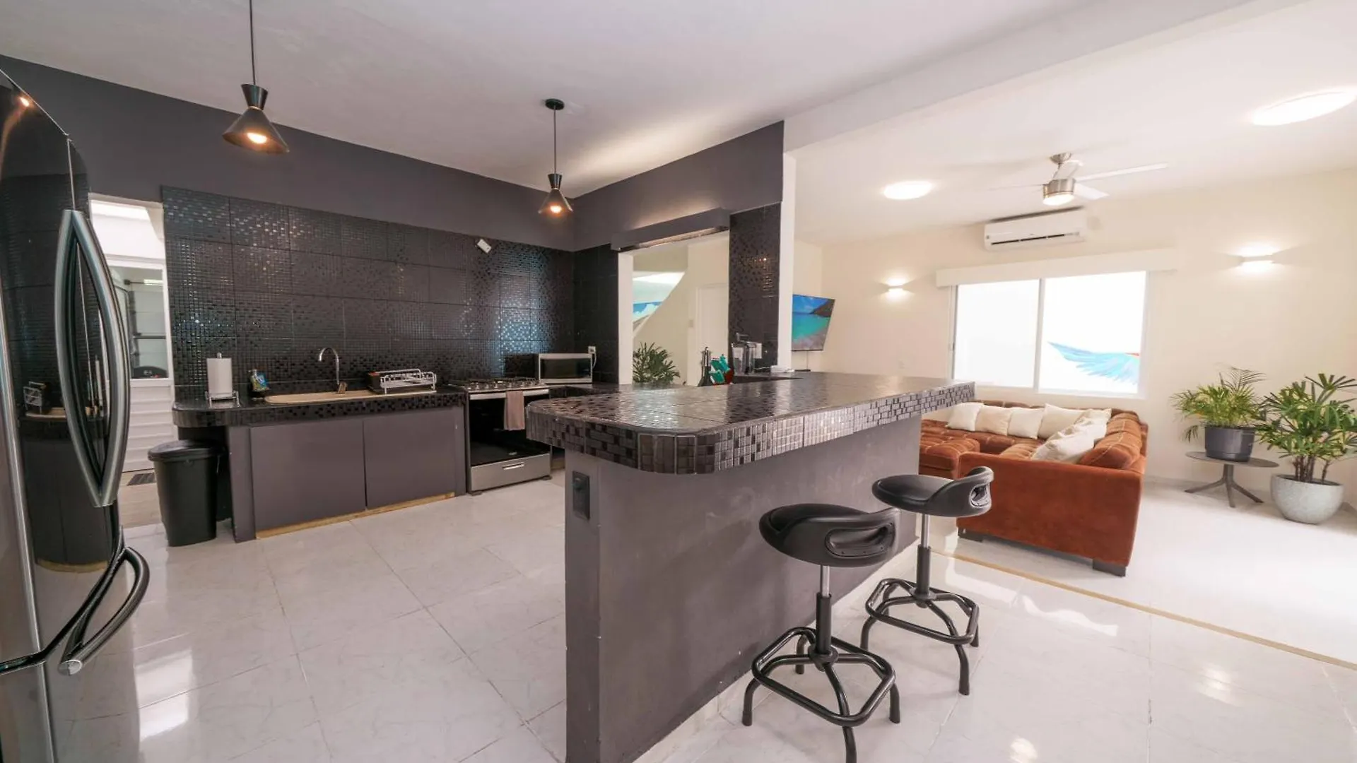 5 Bedroom Modern Villa With Private Pool - Great Location Cancun 0*,  Mexico